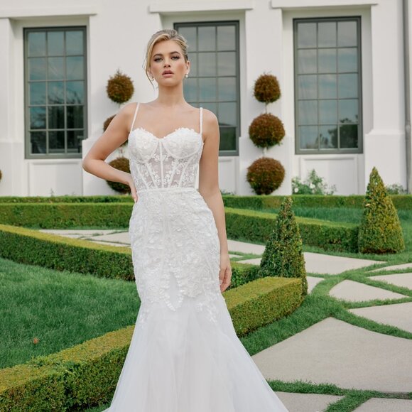 New Floral lace Embellished White Bridal Dress w/ Sweetheart Neck NX JE1014L - Picture 1 of 11